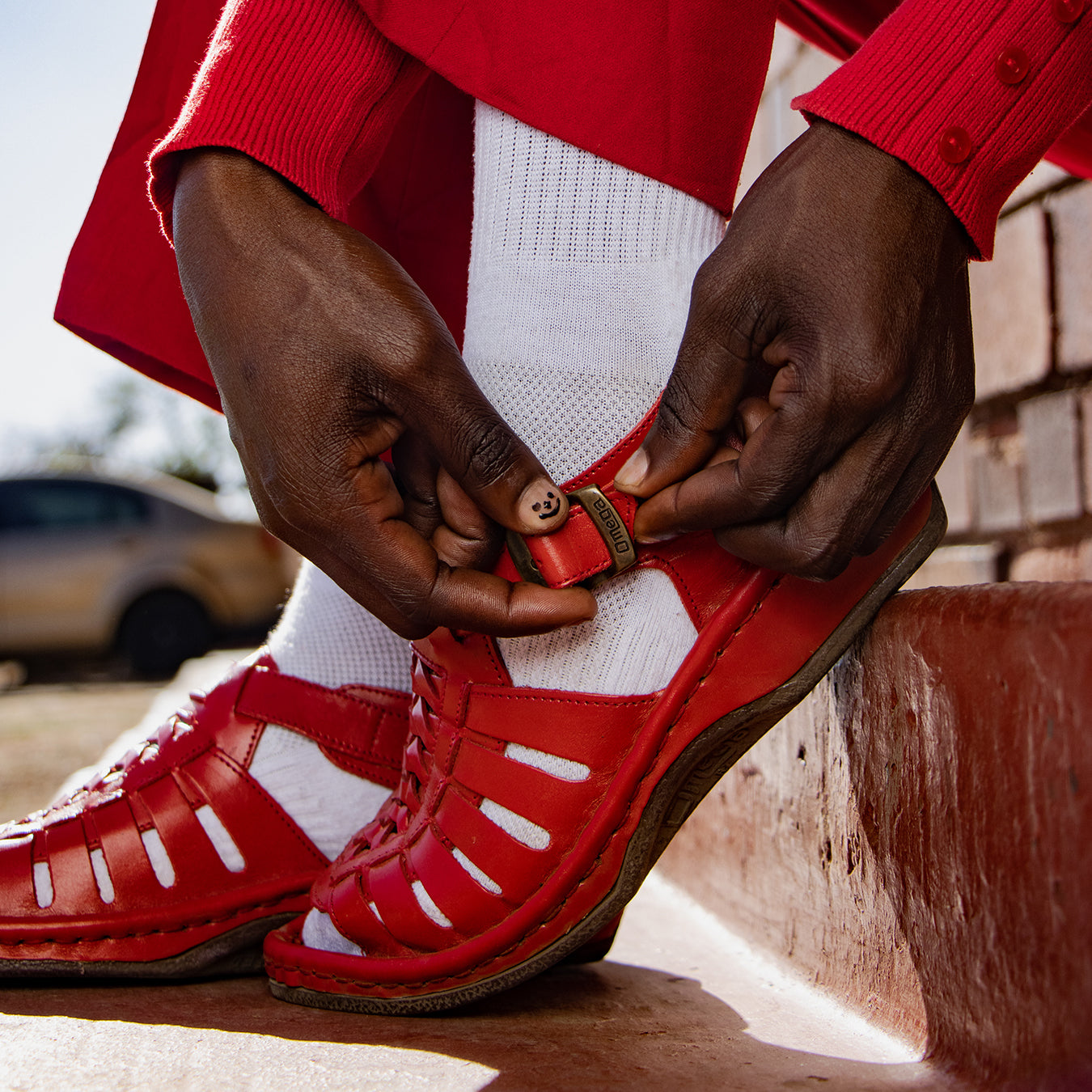 Kgosi : Leather Sandal in Red Soft Saddle