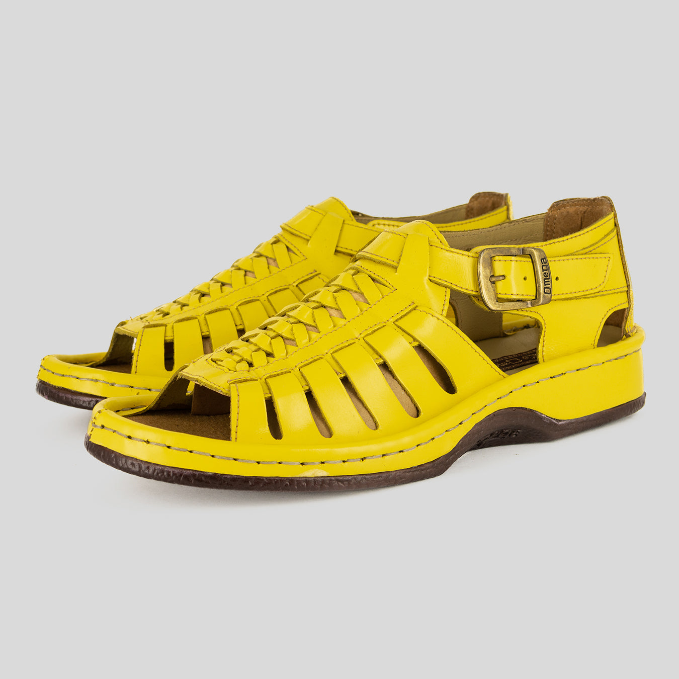 Kgosi : Leather Sandal in Yellow Soft Saddle