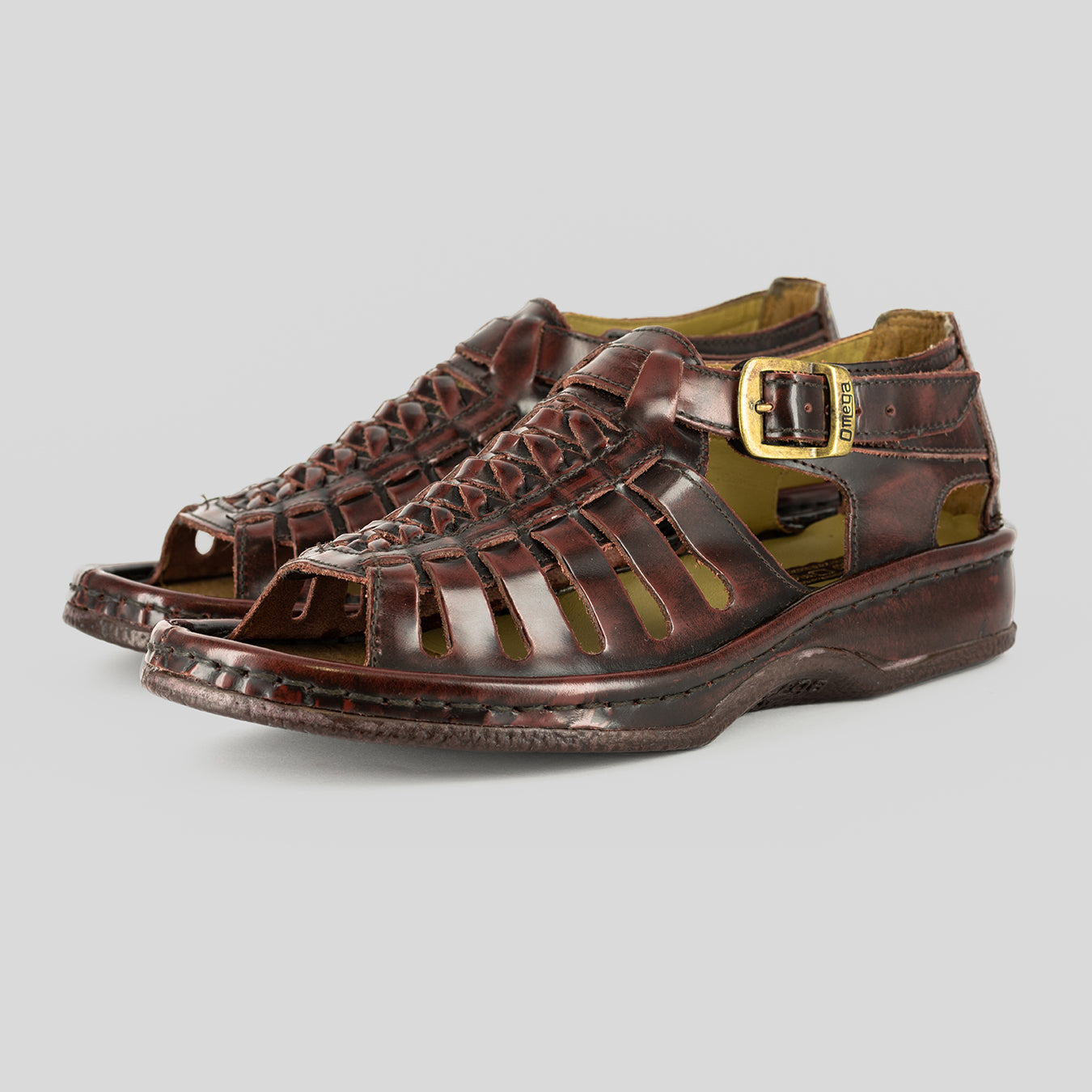 Kgosi : Leather Sandal in Cordovan Fiesta Leather – Omega