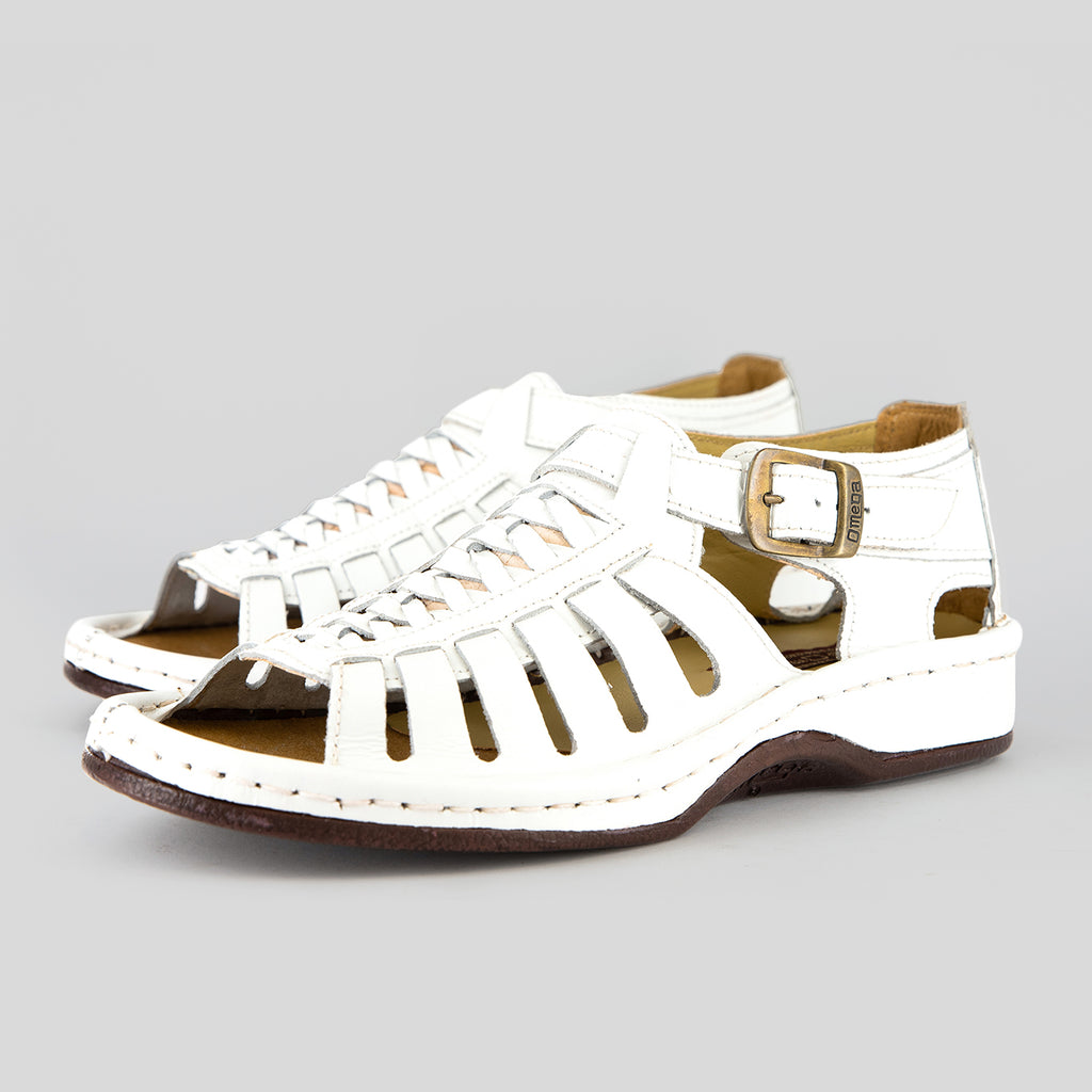 Kgosi : Leather Sandal in White Soft Saddle Leather