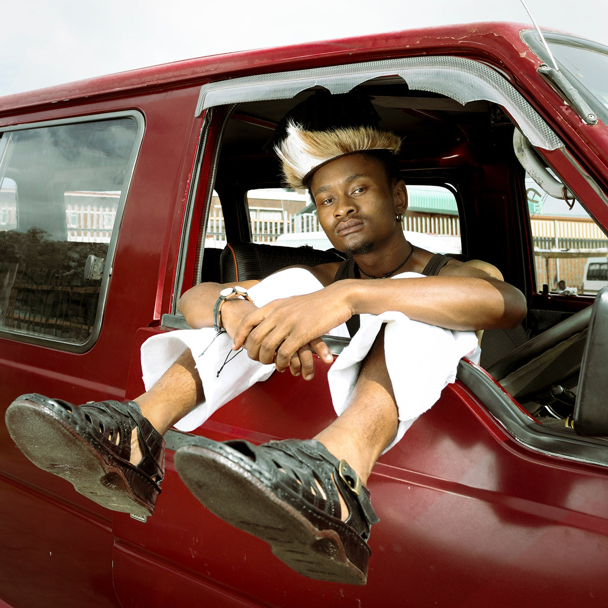 Duna : Leather Sandal in Black Buffalo Leather