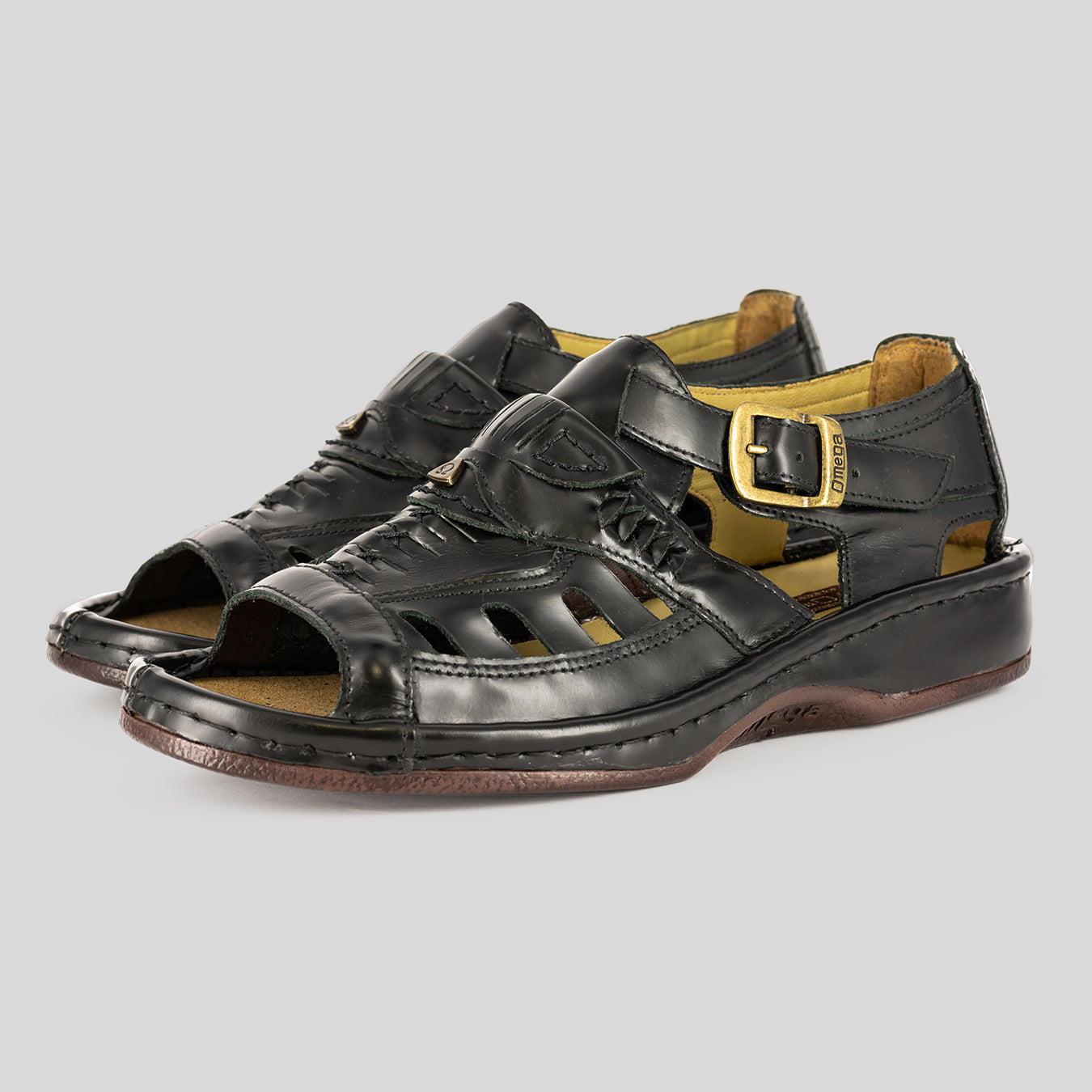 Duna Leather Sandal in Black Fiesta Leather – Omega