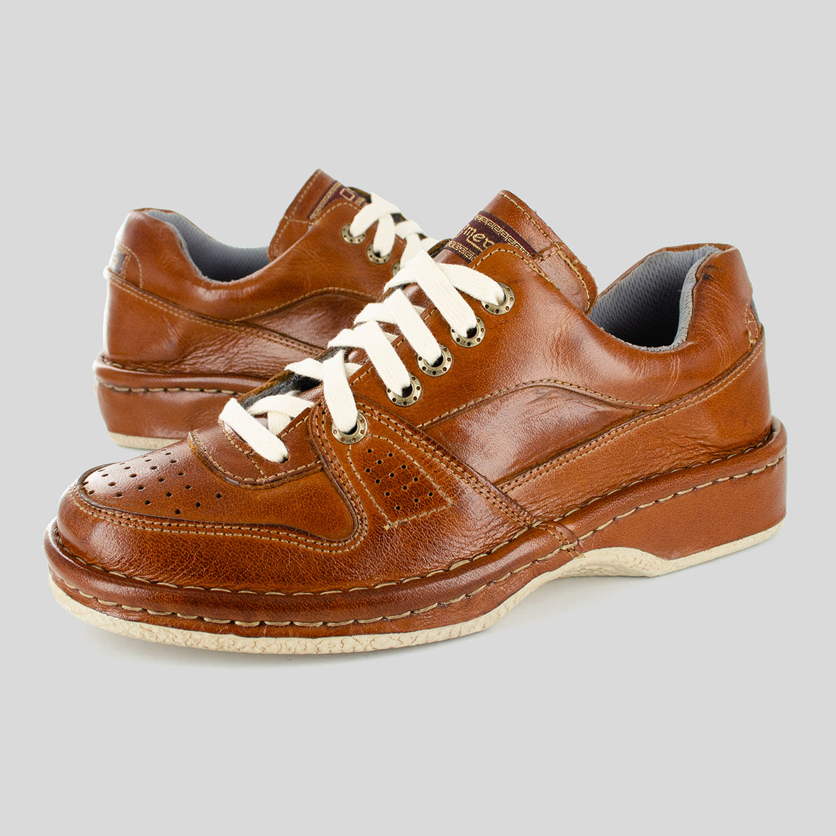 OMOM385 : Leather Shoe in Terracotta Buffalo Leather